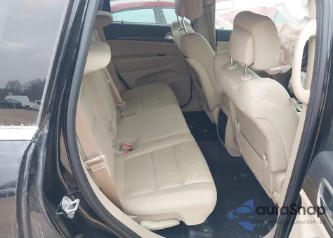 2017 Jeep Grand Cherokee Laredo 4X4 z USA, uszkodzony, nr VIN 1C4RJFAG6HC843553